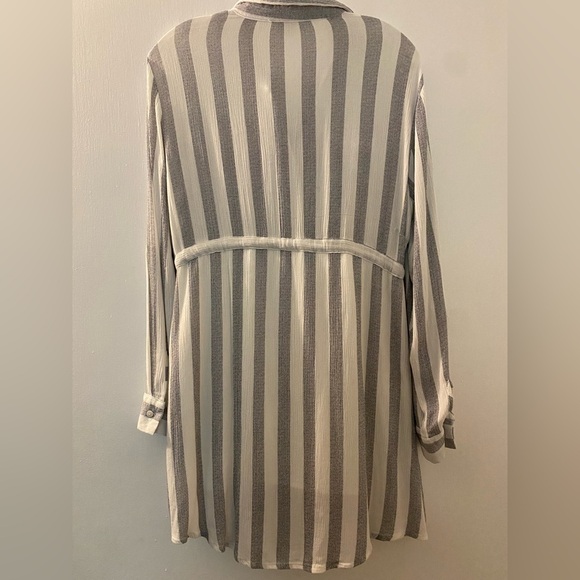 Passport tunic, short dress or coverup. Size M. Tie at waist. Blue/Gray… - Picture 4 of 6